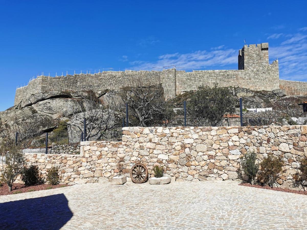 Casa Do Penedo Castle House Villa Linhares  Exterior photo